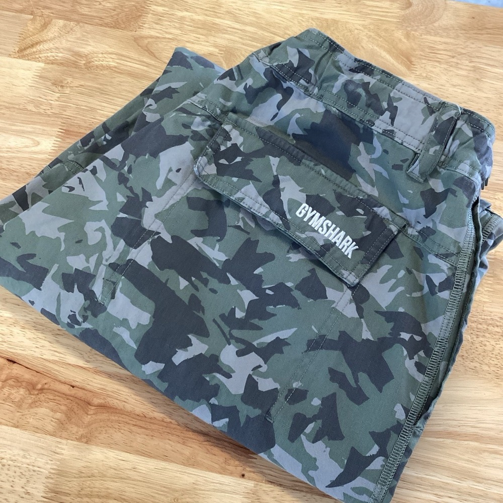 Gymshark Men's Camouflage Pants